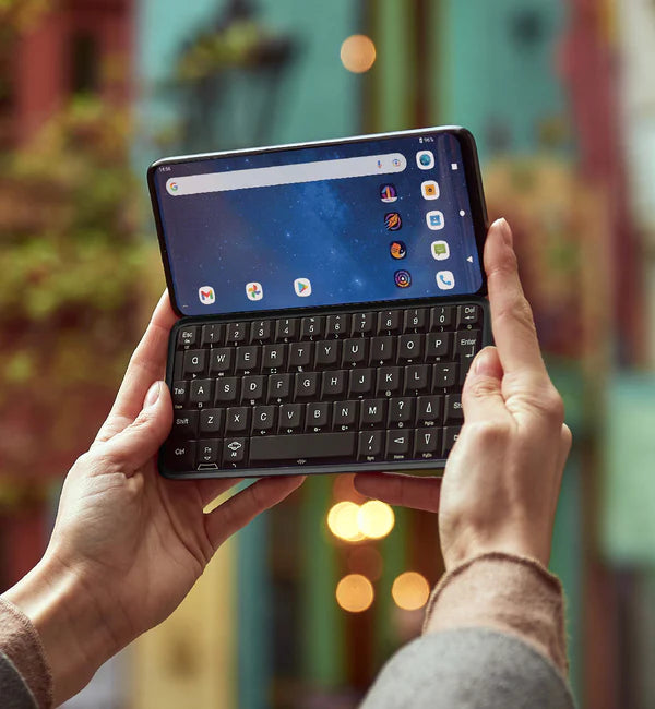 2025 New Shape-Shifting Smartphone